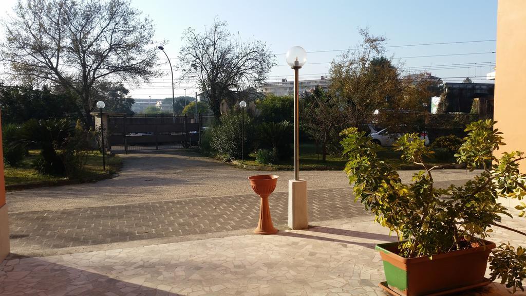 Lian Room B&B Казерта Экстерьер фото