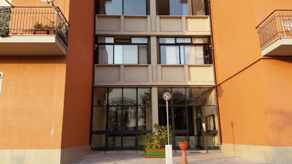 Lian Room B&B Казерта Экстерьер фото