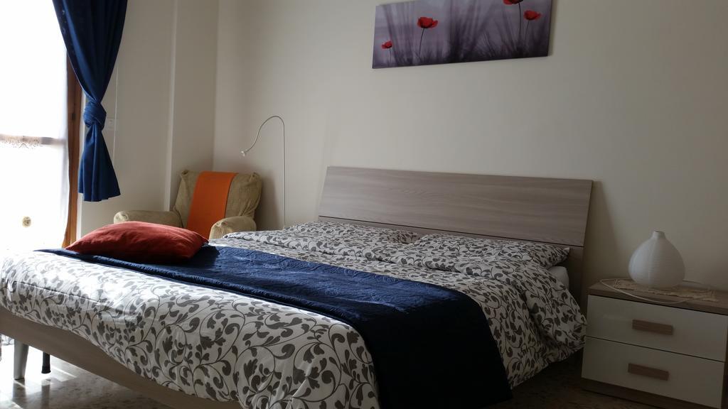 Lian Room B&B Казерта Номер фото