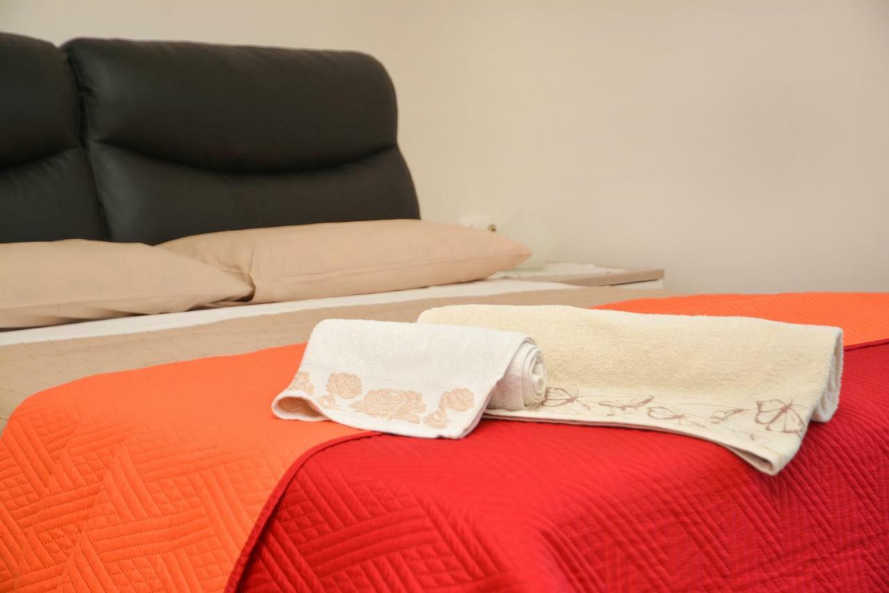 Lian Room B&B Казерта Экстерьер фото